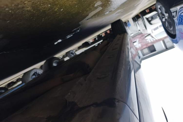 Used Honda Fit 2014 1.5L EX CVT Elite Model Right Side Sill