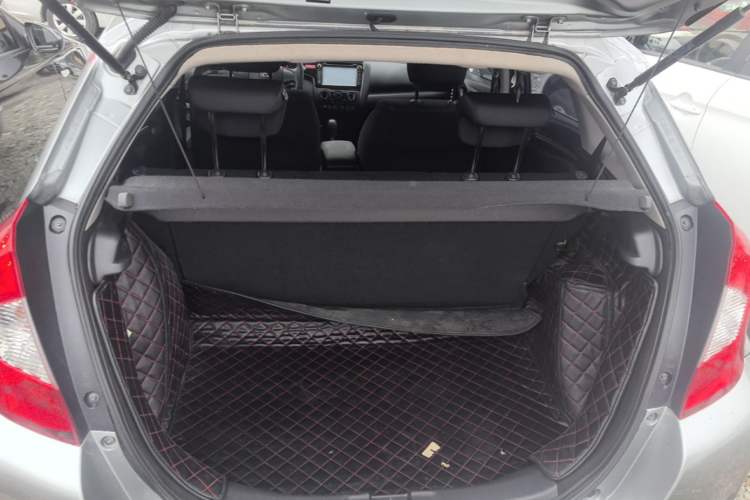 Used Honda Fit 2014 1.5L LX CVT Comfort Model Trunk