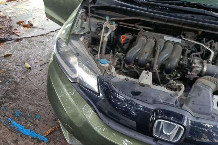 Used Honda Fit 2014 1.5L LX CVT Comfort Model Engine Bay Right