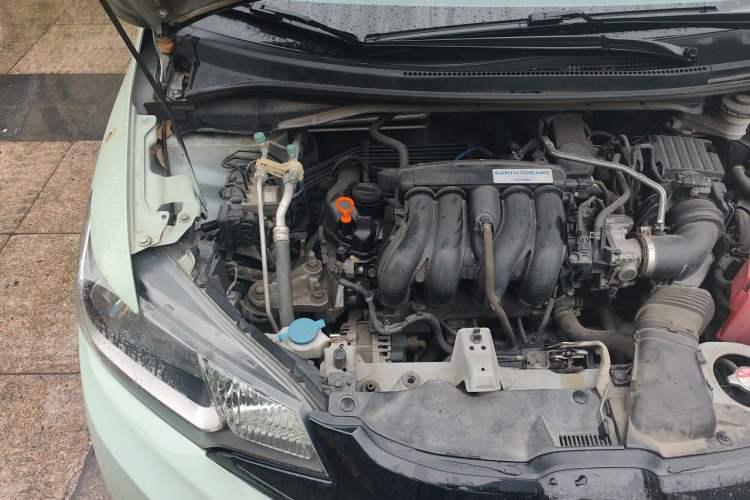 Used Honda Fit 2014 1.5L LX CVT Comfort Model Engine Bay Right