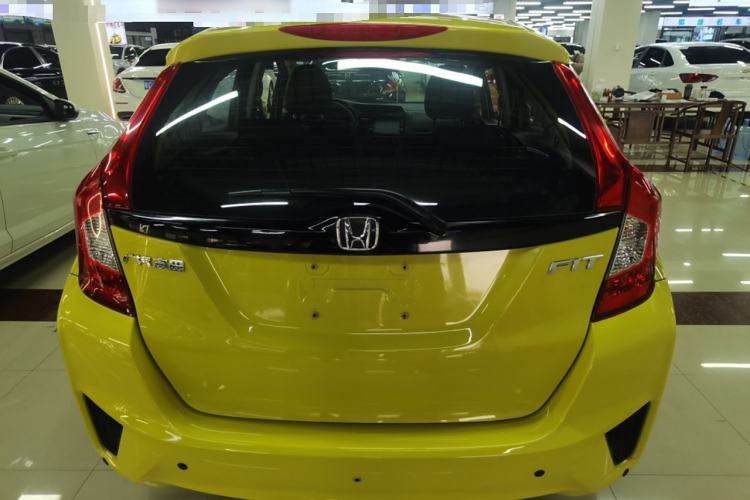 Used Honda Fit 2014 1.5L LX CVT Comfort Model Exterior 4