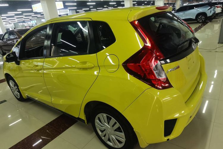 Used Honda Fit 2014 1.5L LX CVT Comfort Model Exterior 5