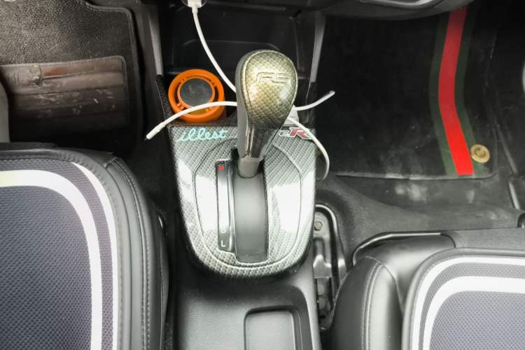 Used Honda Fit 2014 1.5L LX CVT Comfort Model Gear Lever