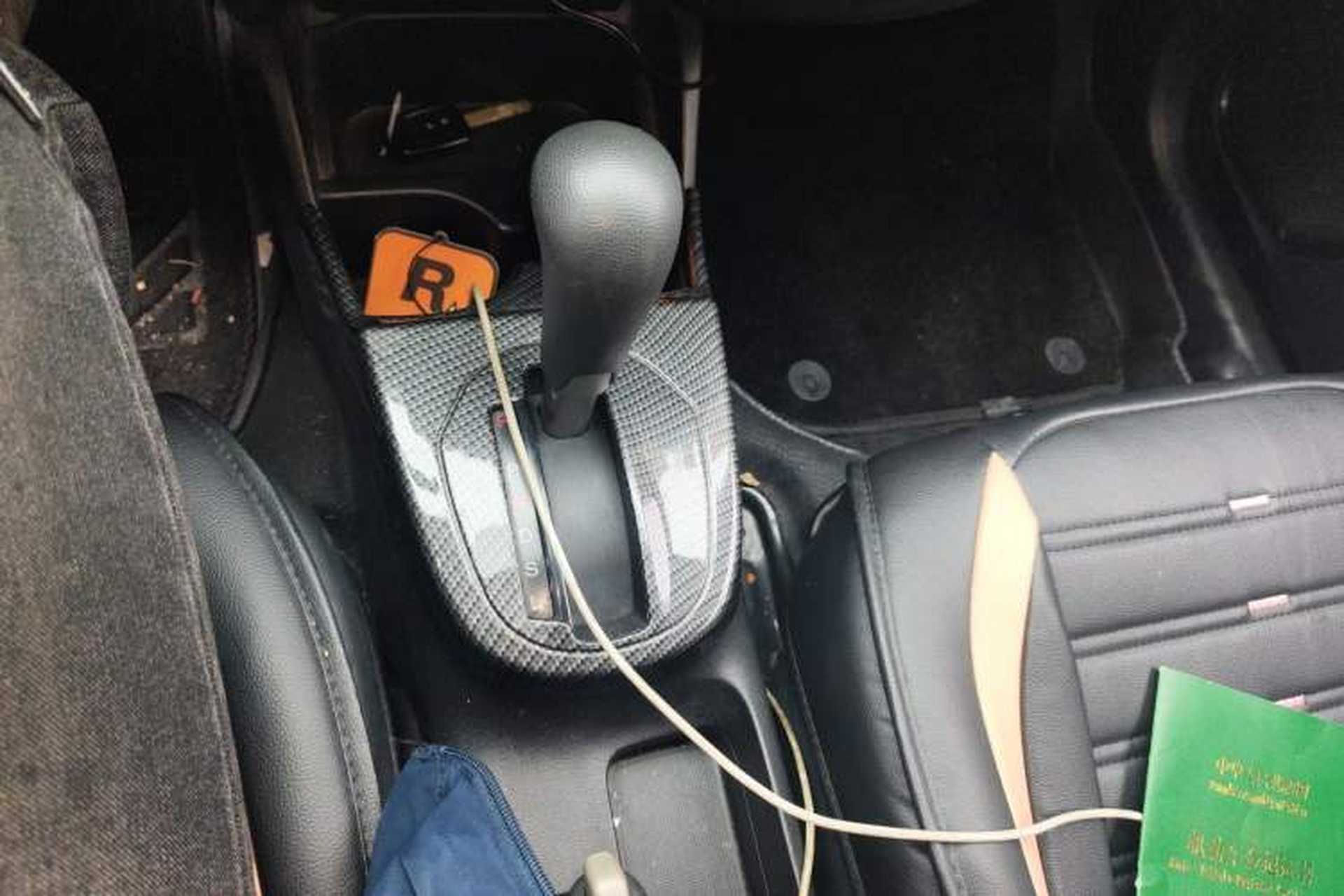 Used Honda Fit 2014 1.5L LX CVT Comfort Model Gear Lever