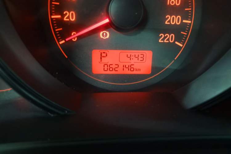 Used Honda Fit 2014 1.5L LX CVT Comfort Model Odometer Close Up