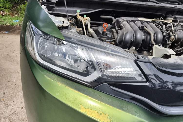 Used Honda Fit 2014 1.5L LX CVT Comfort Model Right Front Headlight