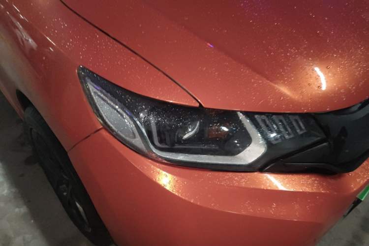 Used Honda Fit 2014 1.5L LX CVT Comfort Model Right Front Headlight