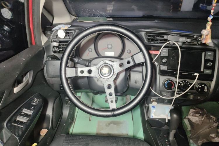 Used Honda Fit 2014 1.5L LX CVT Comfort Model Steering Wheel