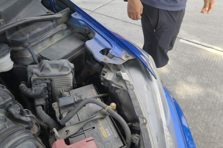 Used Honda Fit 2014 1.5L LX CVT Comfort Model Engine Bay Left