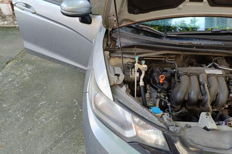 Used Honda Fit 2014 1.5L LX CVT Comfort Model Engine Bay Right