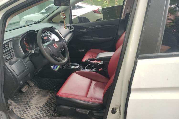 Used Honda Fit 2014 1.5L LX CVT Comfort Model Left Front Seat
