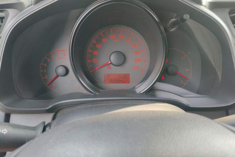 Used Honda Fit 2014 1.5L LX CVT Comfort Model Odometer Close Up