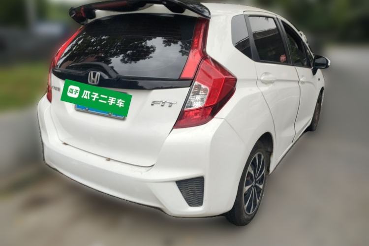 Used Honda Fit 2014 1.5L LX CVT Comfort Model Rear Right 45 Deg