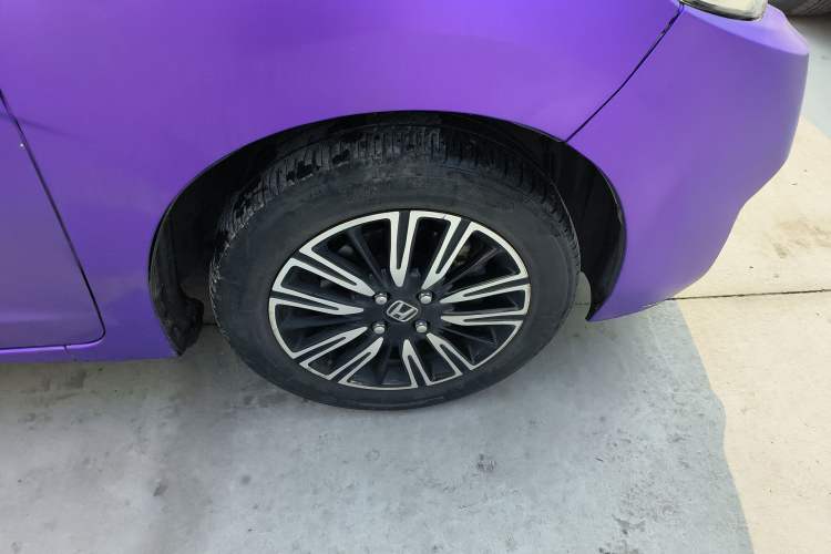 Used Honda Fit 2014 1.5L LX CVT Comfort Model Right Rear Wheel Hub
