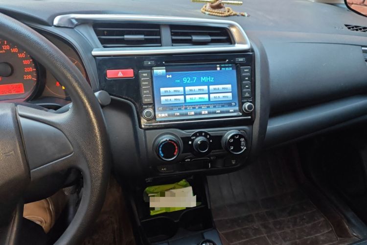 Used Honda Fit 2014 1.5L LX Manual Comfort Model Audio And AC Panel