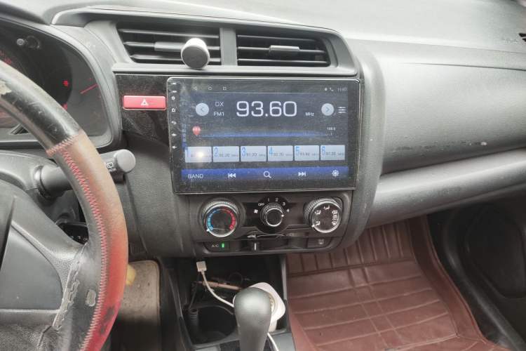 Used Honda Fit 2014 1.5L LX CVT Comfort Model Audio And AC Panel