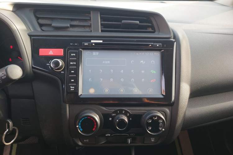 Used Honda Fit 2014 1.5L LX CVT Comfort Model Audio And AC Panel