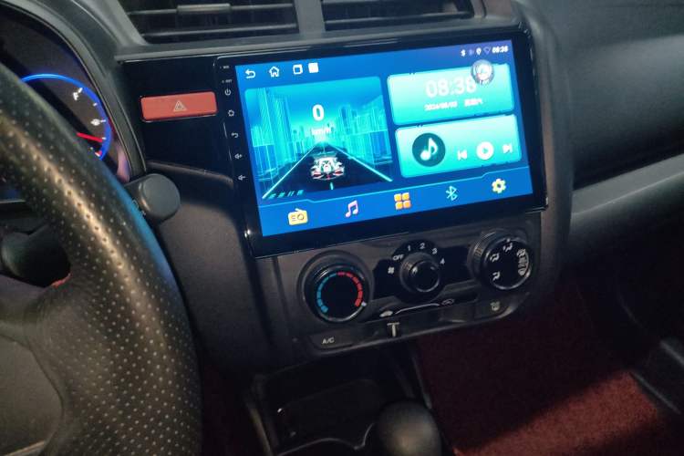 Used Honda Fit 2014 1.5L LX CVT Comfort Model Audio And AC Panel