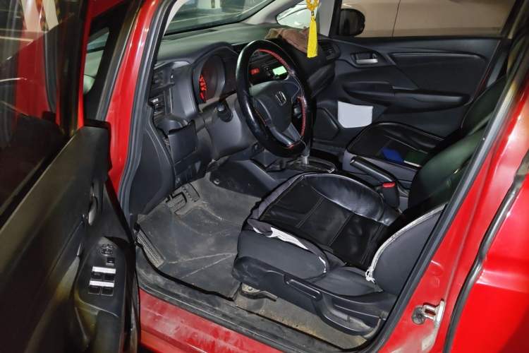 Used Honda Fit 2014 1.5L LX CVT Comfort Model Driver Seat