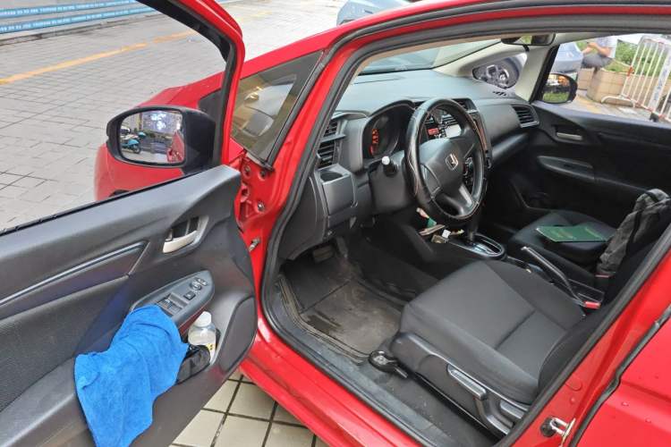Used Honda Fit 2014 1.5L LX CVT Comfort Model Driver Seat