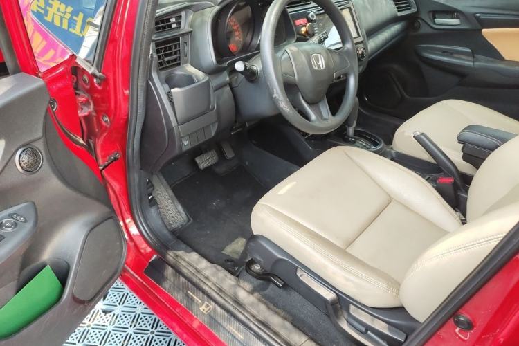 Used Honda Fit 2014 1.5L LX CVT Comfort Model Driver Seat