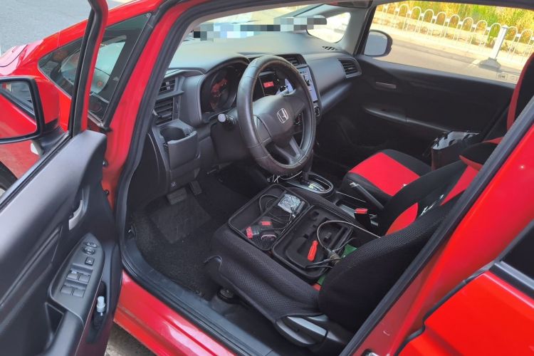 Used Honda Fit 2014 1.5L LX CVT Comfort Model Driver Seat