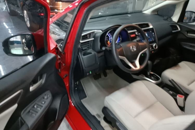 Used Honda Fit 2014 1.5L EX CVT Elite Model Driver Seat
