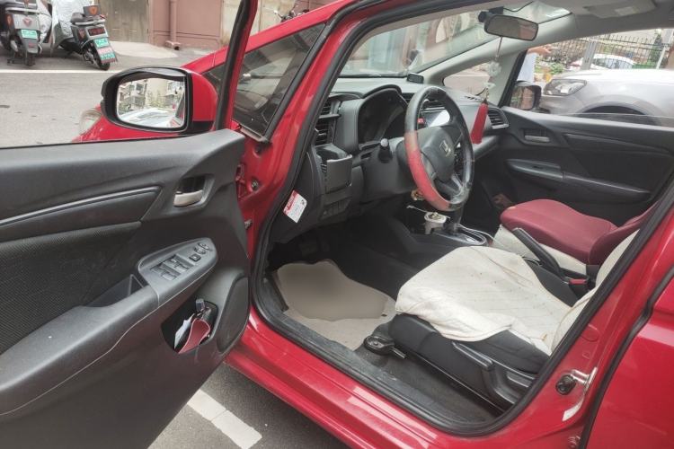 Used Honda Fit 2014 1.5L LX CVT Comfort Model Driver Seat