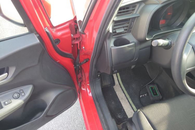 Used Honda Fit 2014 1.5L LX CVT Comfort Model Driver Seat