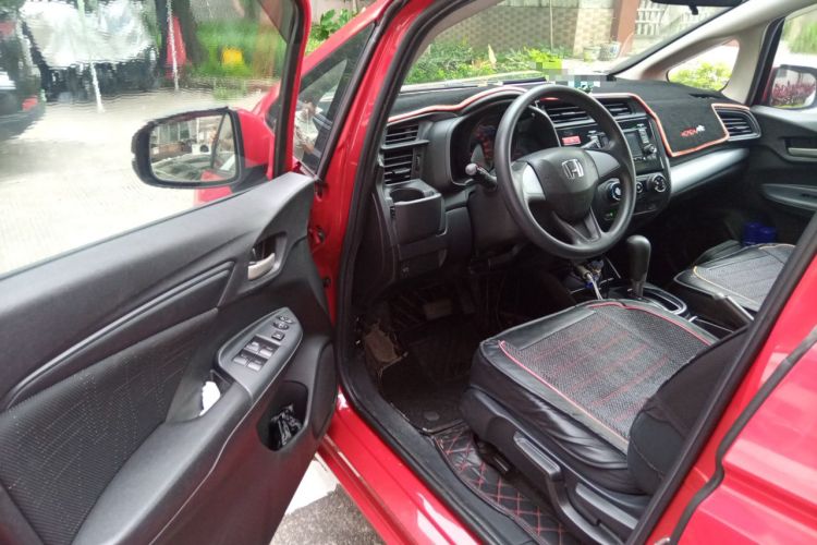 Used Honda Fit 2014 1.5L LX CVT Comfort Model Driver Seat