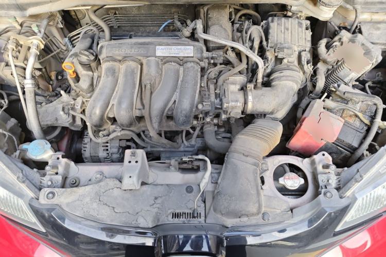 Used Honda Fit 2014 1.5L SE CVT Fashion Model Engine Bay