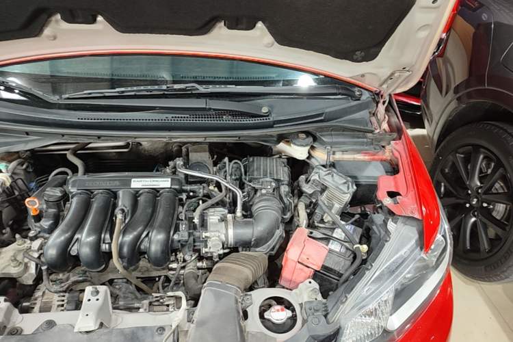 Used Honda Fit 2014 1.5L LX CVT Comfort Model Engine Bay Left