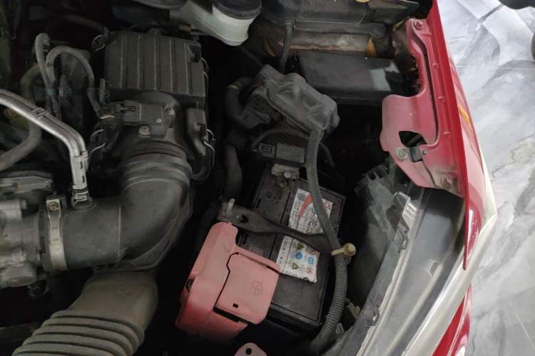 Used Honda Fit 2014 1.5L LX CVT Comfort Model Engine Bay Left