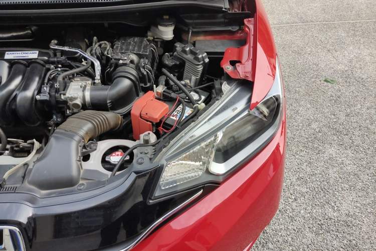 Used Honda Fit 2014 1.5L EX CVT Elite Model Engine Bay Left