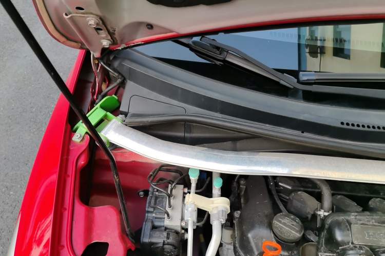 Used Honda Fit 2014 1.5L EX CVT Elite Model Engine Bay Right