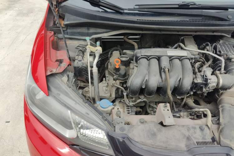 Used Honda Fit 2014 1.5L LX CVT Comfort Model Engine Bay Right