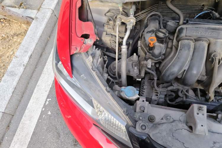 Used Honda Fit 2014 1.5L SE CVT Fashion Model Engine Bay Right