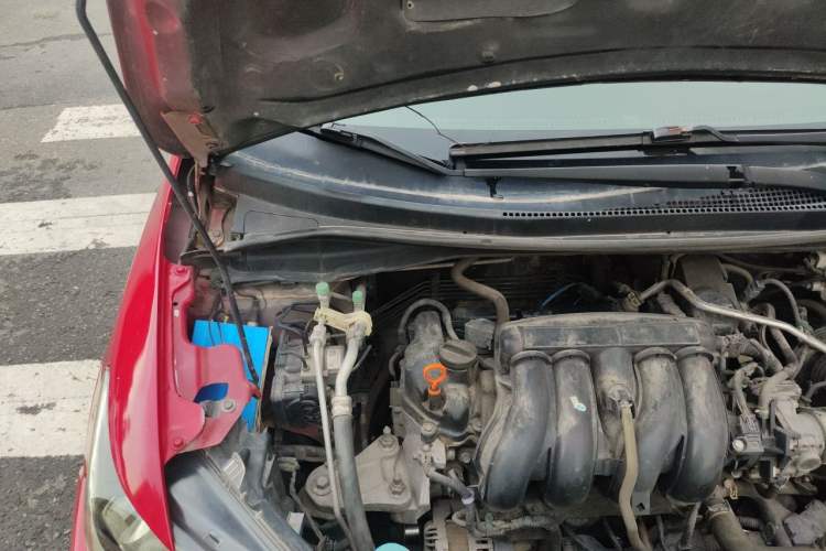 Used Honda Fit 2014 1.5L LX CVT Comfort Model Engine Bay Right