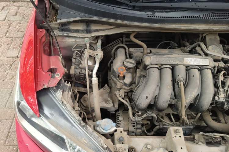Used Honda Fit 2014 1.5L SE CVT Fashion Model Engine Bay Right