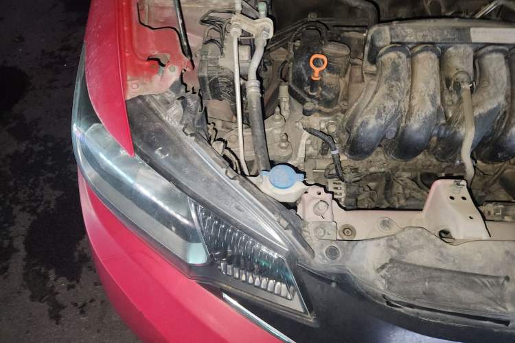 Used Honda Fit 2014 1.5L LX CVT Comfort Model Engine Bay Right