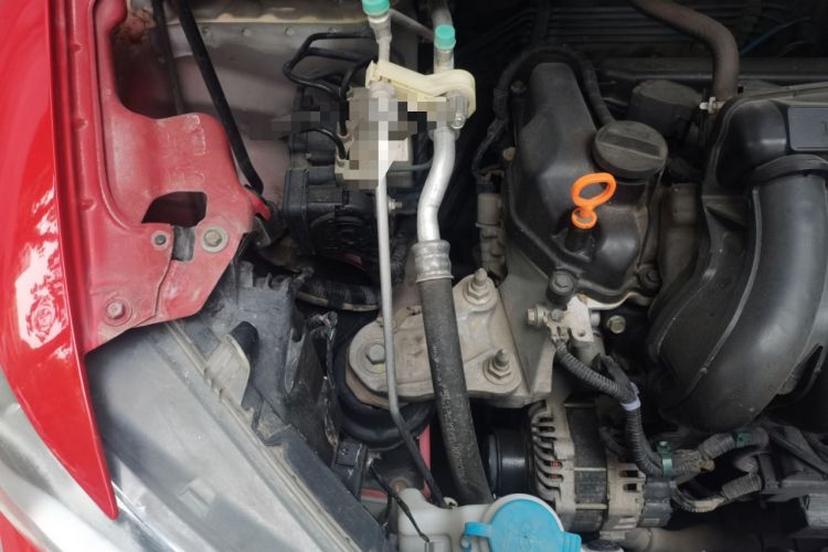 Used Honda Fit 2014 1.5L LX CVT Comfort Model Engine Bay Right