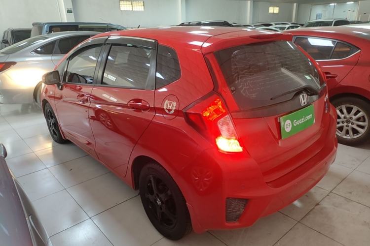 Used Honda Fit 2014 1.5L LX CVT Comfort Model Exterior 2