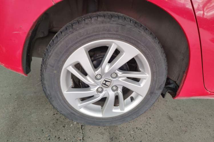 Used Honda Fit 2014 1.5L LX CVT Comfort Model Exterior 5