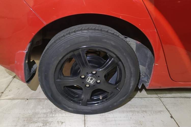 Used Honda Fit 2014 1.5L LX CVT Comfort Model Exterior 5