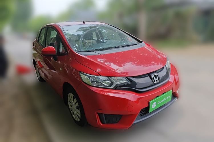 Used Honda Fit 2014 1.5L LX CVT Comfort Model Front Right 45 Deg