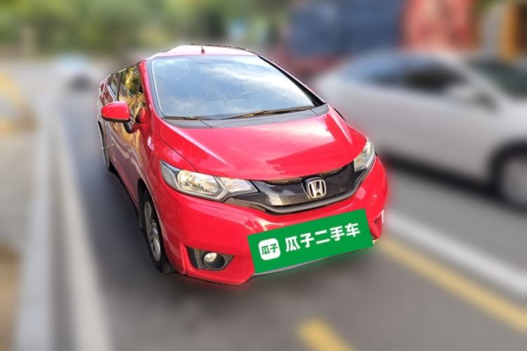 Used Honda Fit 2014 1.5L SE CVT Fashion Model Front Right 45 Deg
