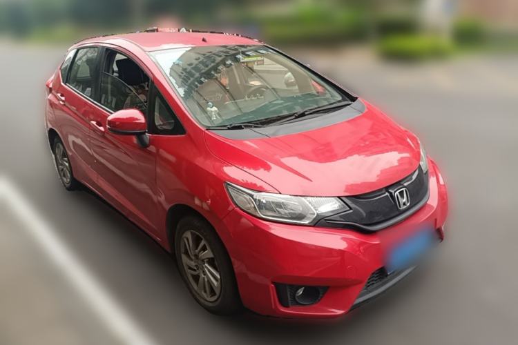 Used Honda Fit 2014 1.5L SE CVT Fashion Model Front Right 45 Deg