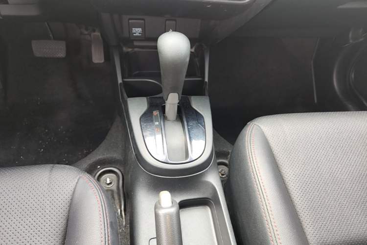 Used Honda Fit 2014 1.5L LX CVT Comfort Model Gear Lever
