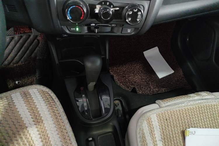 Used Honda Fit 2014 1.5L LX CVT Comfort Model Gear Lever