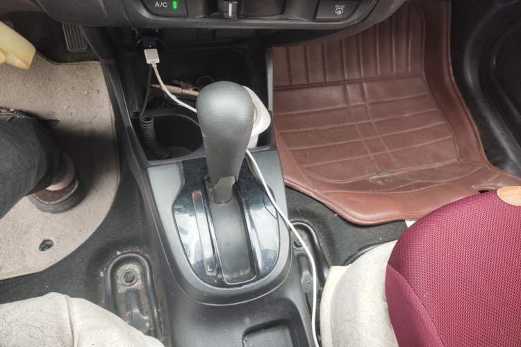 Used Honda Fit 2014 1.5L LX CVT Comfort Model Gear Lever
